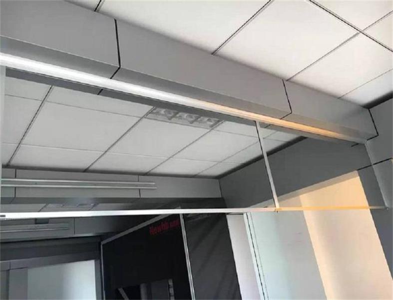 固定式防火玻璃挡烟垂壁性能要求及参数